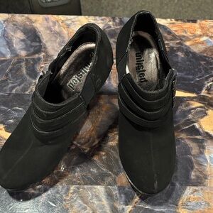 Unlisted Kenneth Cole